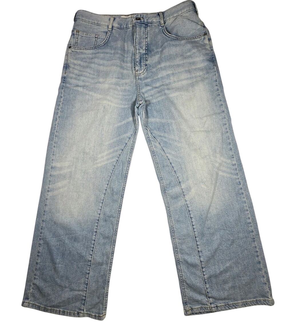 Pilcro by Anthropologie Women's Wide Leg Jeans Size 30P Light Wash Soft Denim